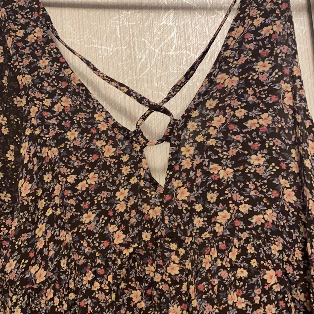 Stunning AE top - Picture 2 of 3